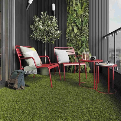 ALFOMBRA TIPO GRAMA USO INTERIOR / EXTERIOR 1 m x 5 m x 20 mm PLASTICO VERDE